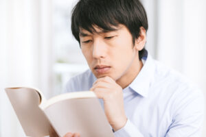 東洋占術には欠かせない必須の道具、万年暦の使い方とは?