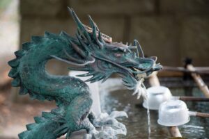 風水の効果を上げる龍の置物の効果的なリビングの配置を解説