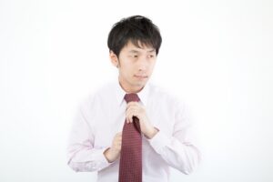 男性占い師が選ぶべき安心感と信頼感を与える服装ガイド