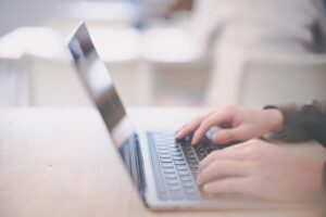 初心者必見！占い販売プラットフォームの選び方と成功のコツ